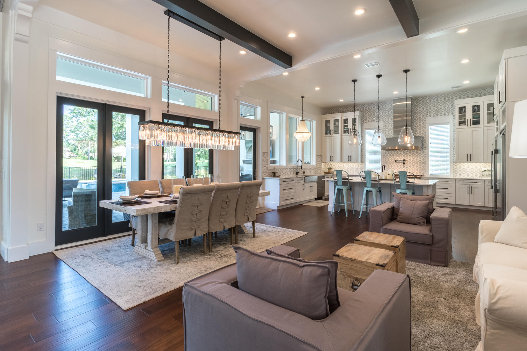 BURNT PINE - Residential