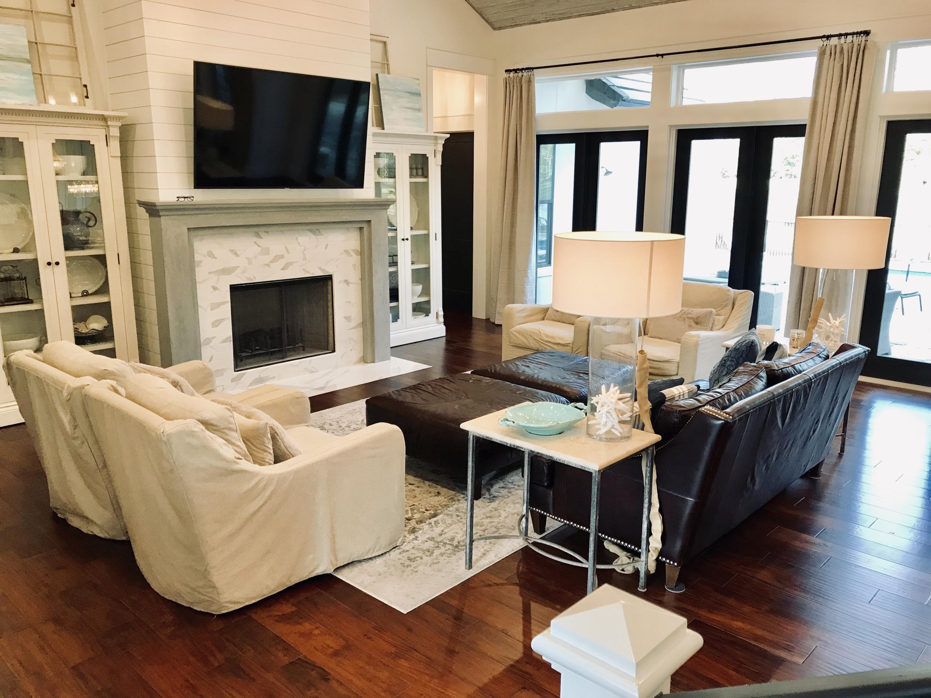 BURNT PINE - Residential