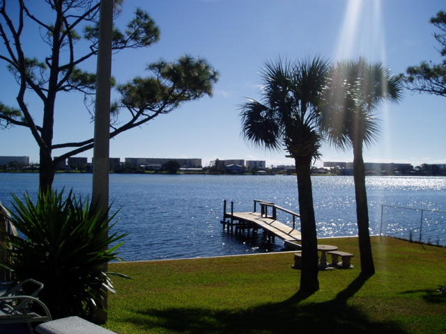 CASA DEL MAR - Residential Lease