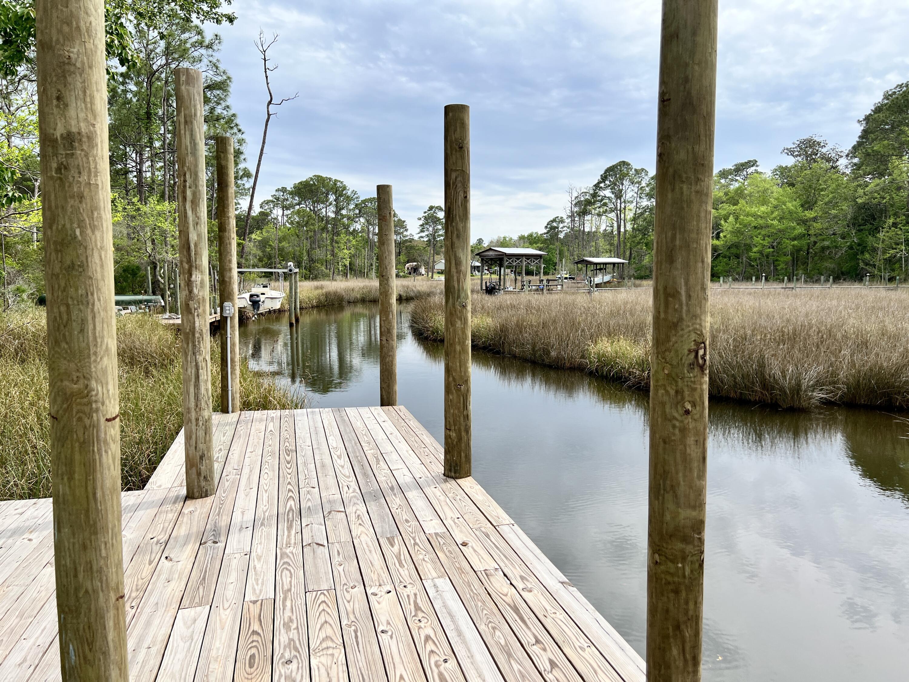MUSSETT BAYOU ESTATES - Residential