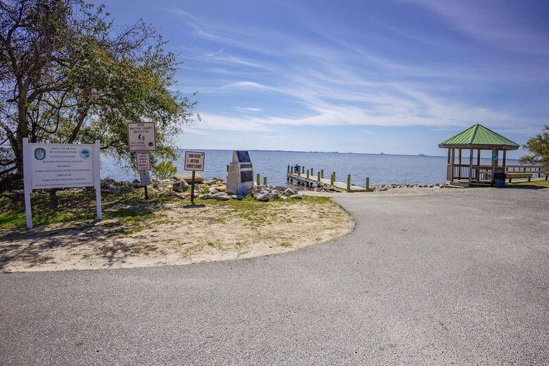 LOT 17 BLK 2 CHICKASAW S/D OR 1293-117 - Residential Lease