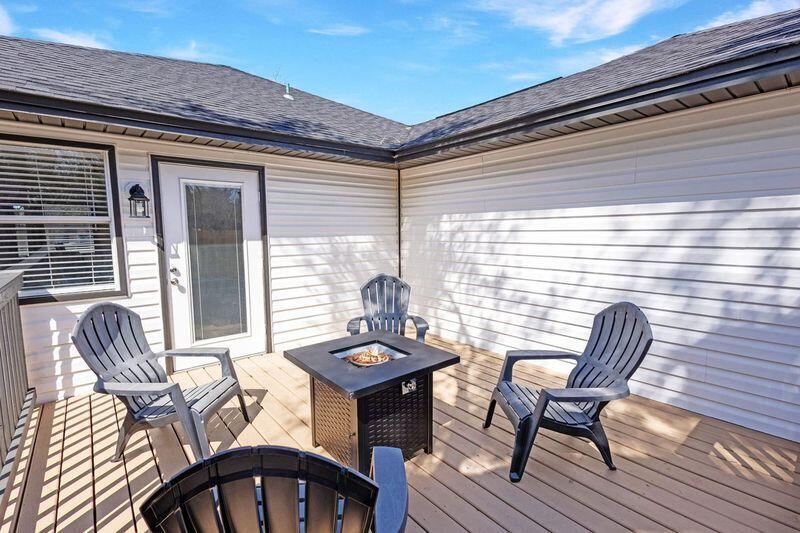 LOT 17 BLK 2 CHICKASAW S/D OR 1293-117 - Residential Lease