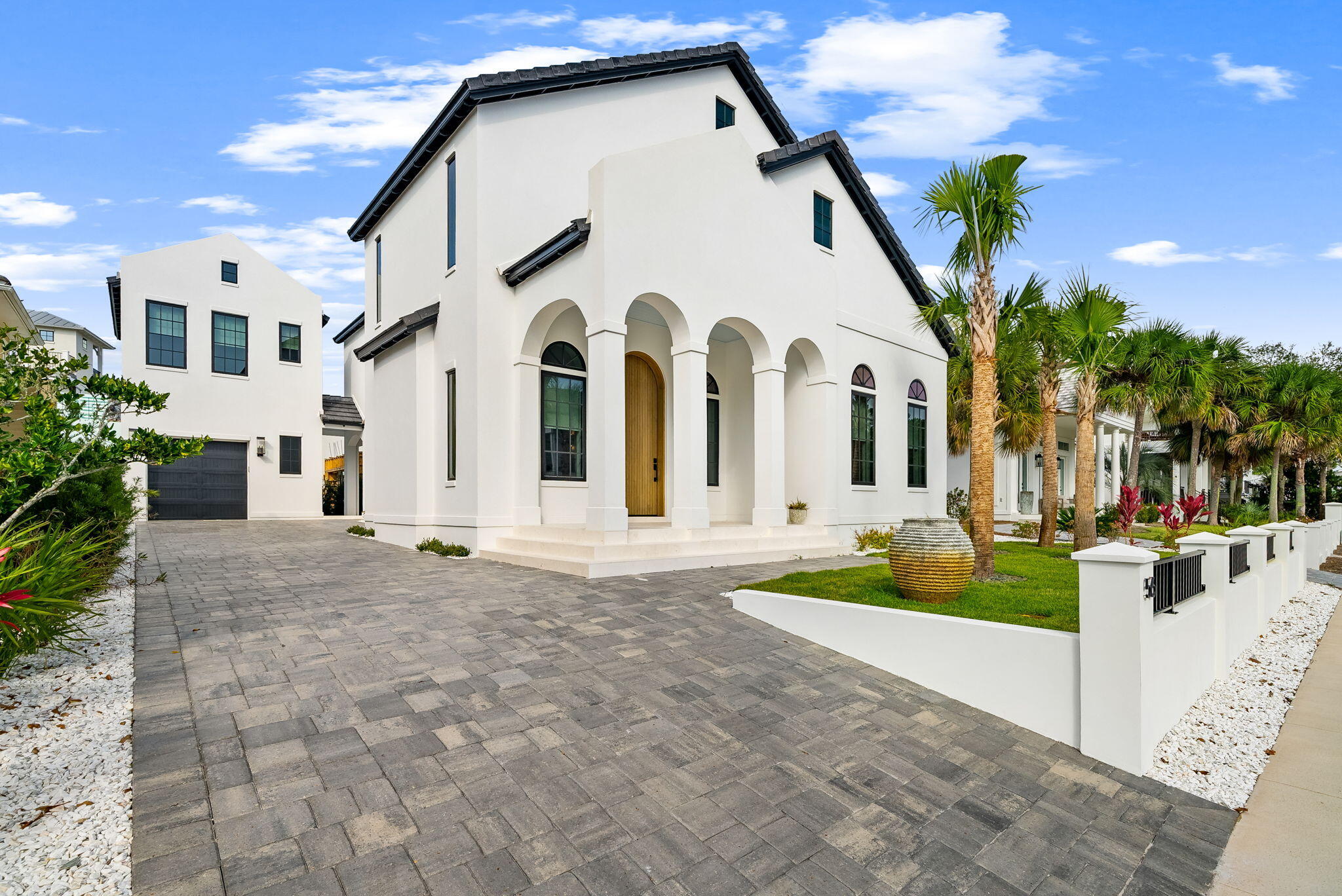 VILLAGE OF WHITE CLIFFS THE - Residential