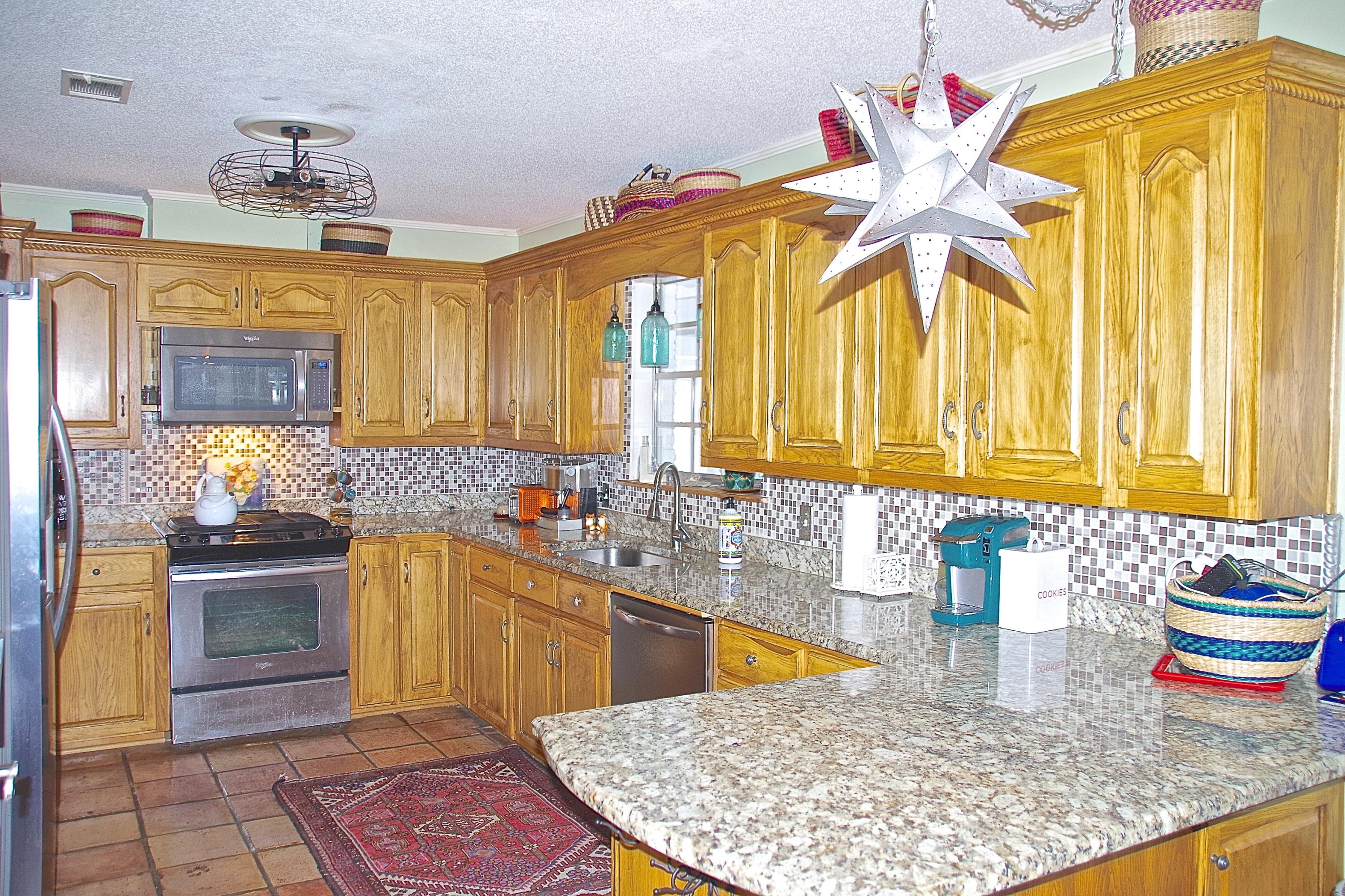 BAYOU POQUITO - Residential Lease