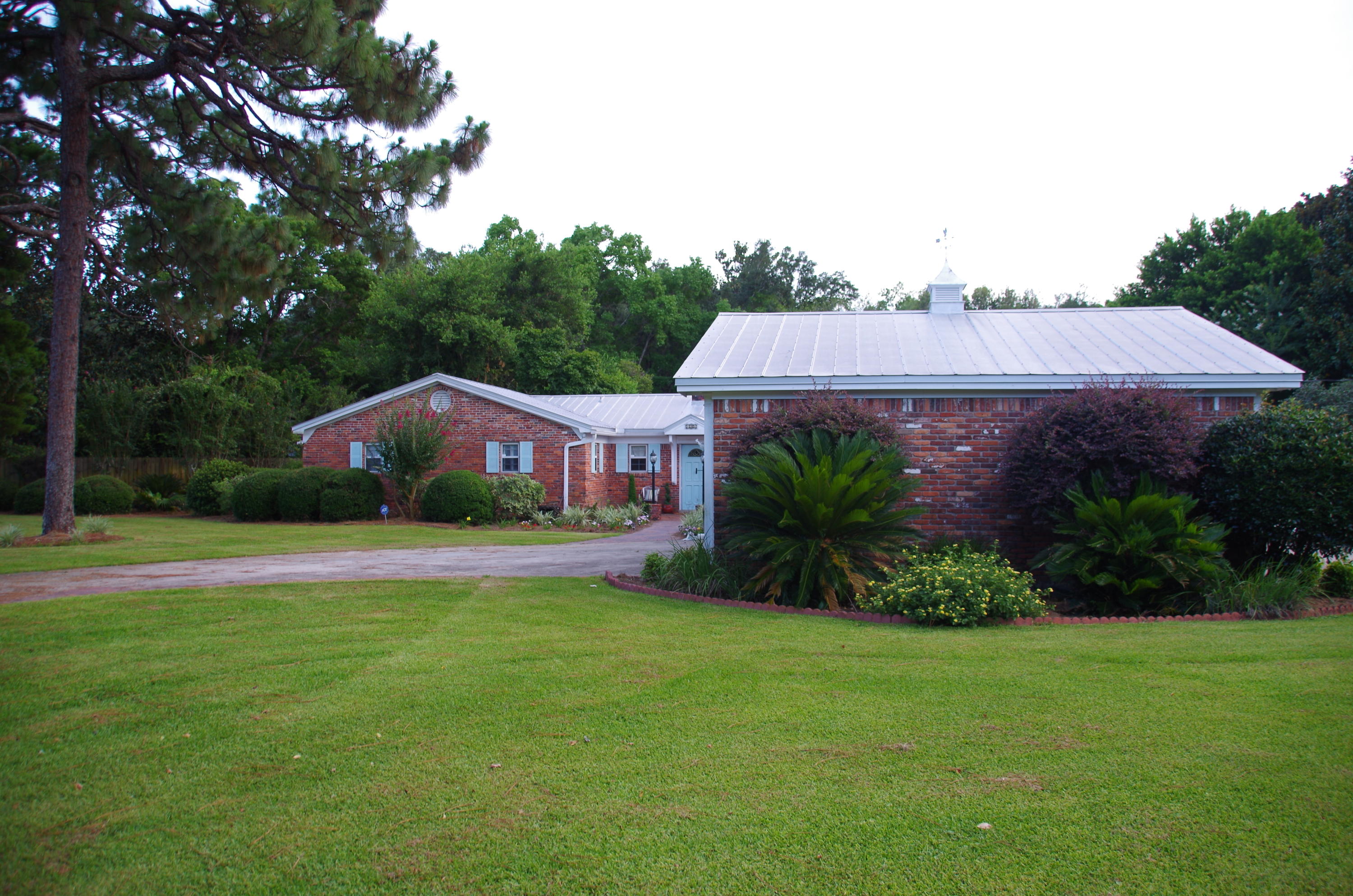 BAYOU POQUITO - Residential Lease