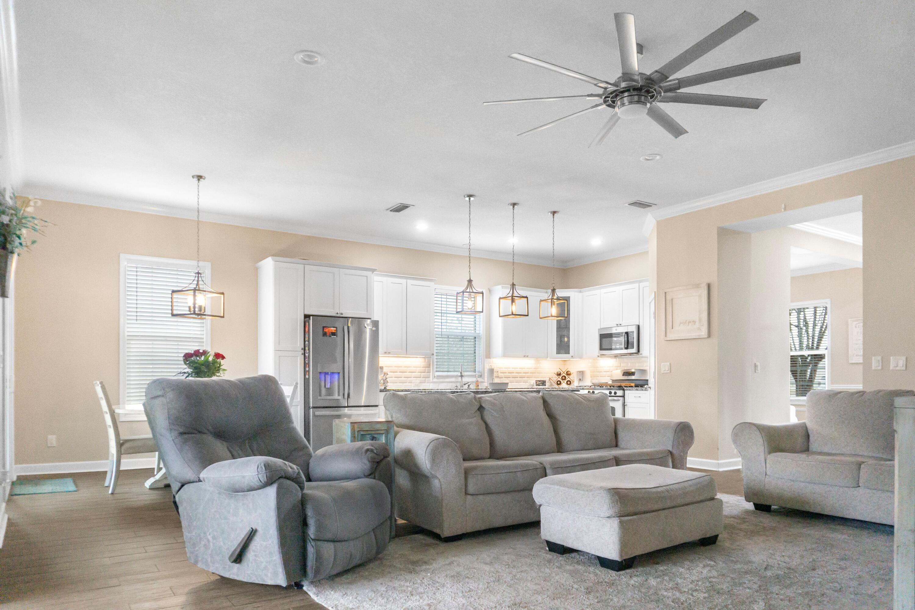 Hawks Lndg - Residential
