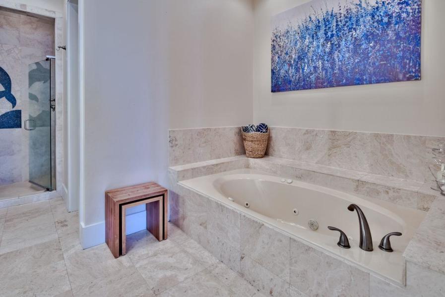 BAY PINE SHORES - Residential Lease