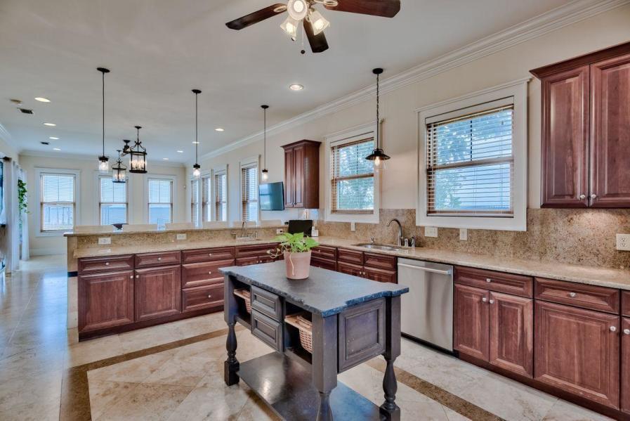 BAY PINE SHORES - Residential Lease
