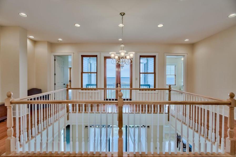 BAY PINE SHORES - Residential Lease