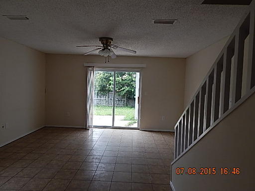 MONTAGE MANOR - Residential Lease