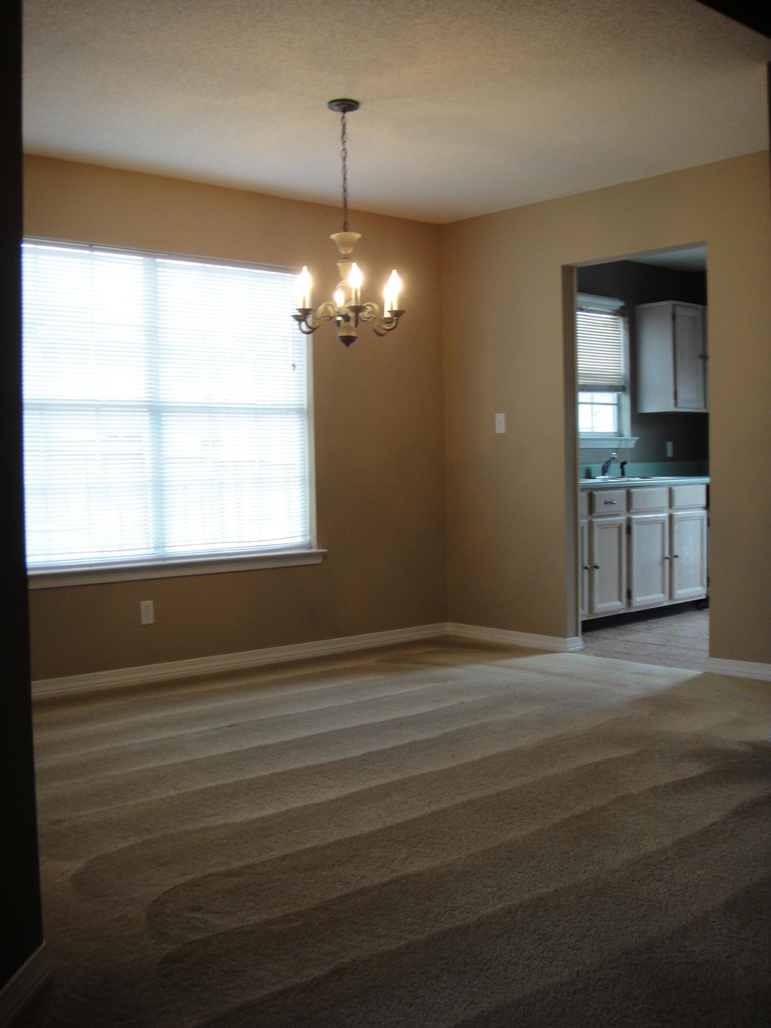 COVENTRY CORNERS - Residential Lease