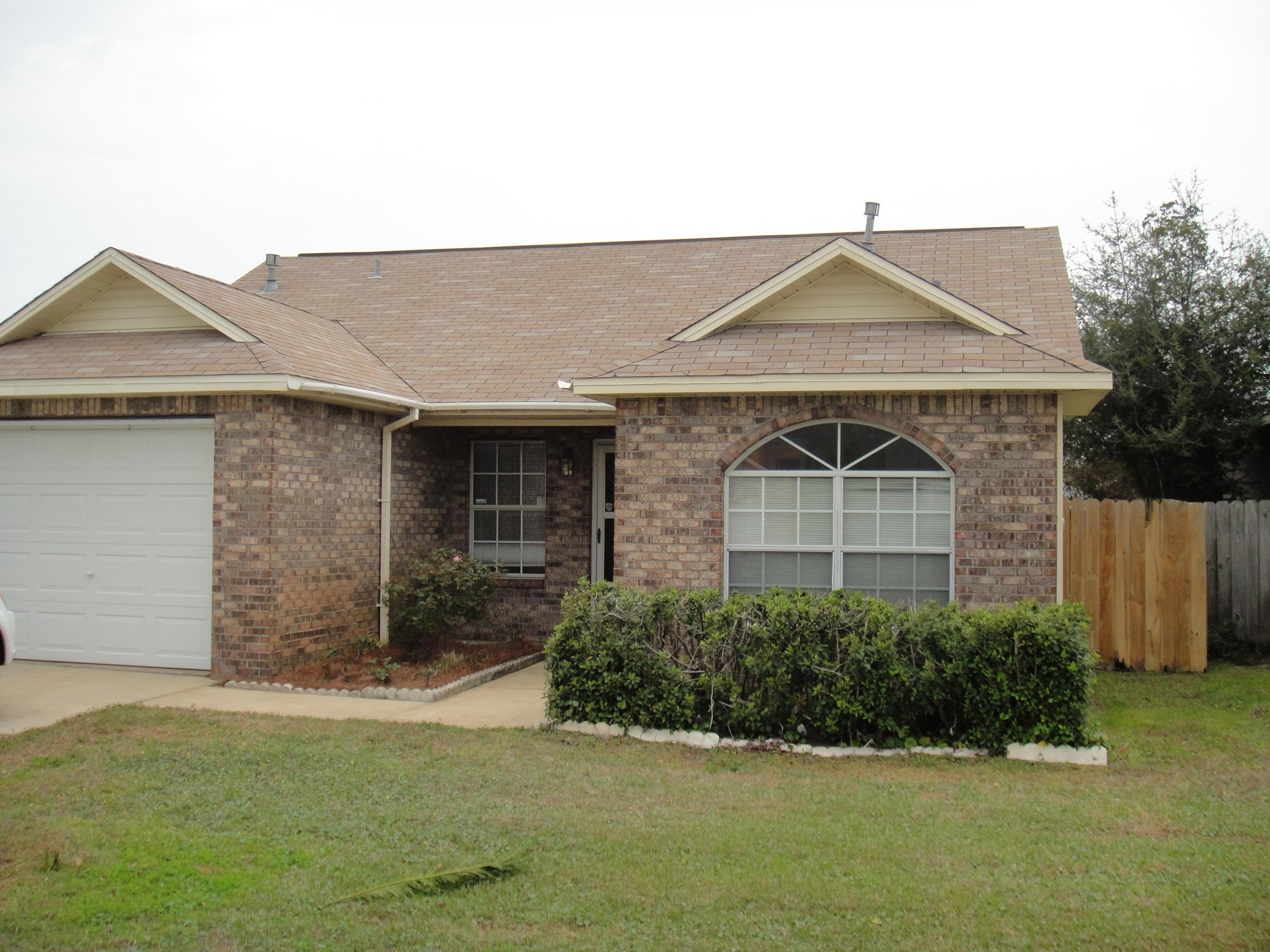 COVENTRY CORNERS - Residential Lease