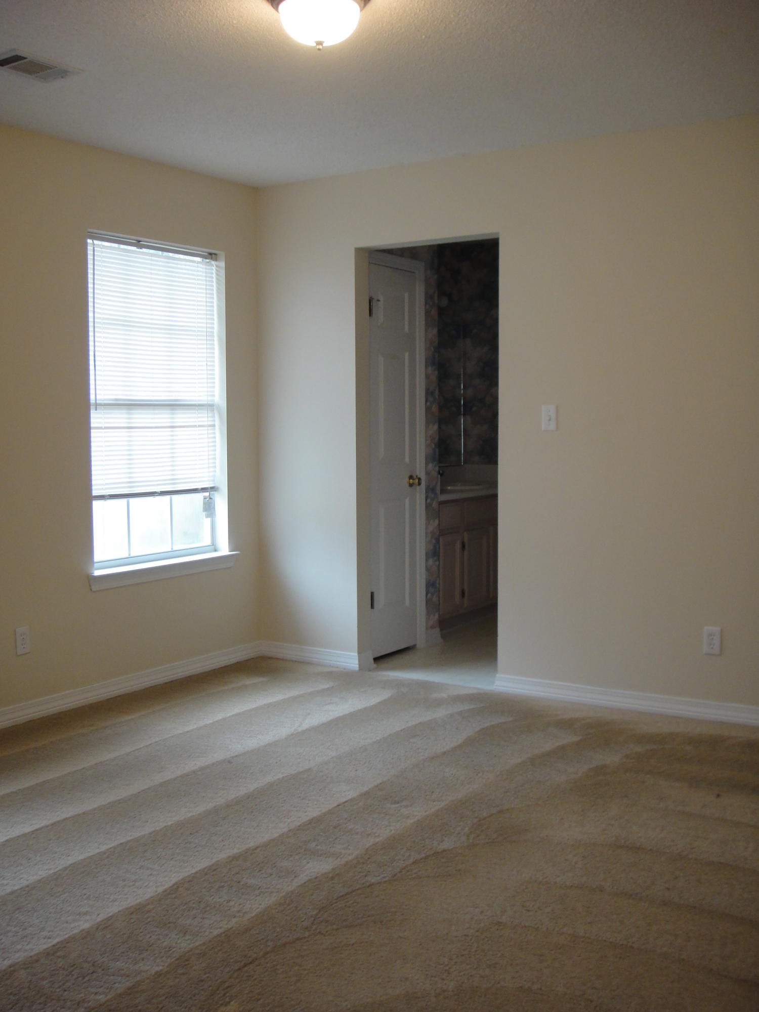 COVENTRY CORNERS - Residential Lease