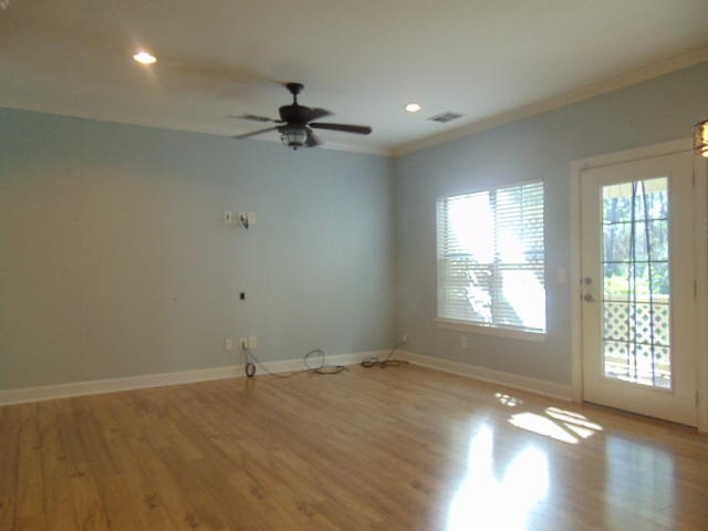 SOUTH HAVEN TOWNHOMES - Residential Lease