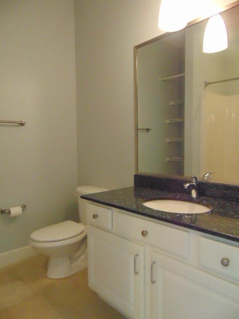 SOUTH HAVEN TOWNHOMES - Residential Lease