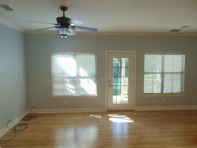 SOUTH HAVEN TOWNHOMES - Residential Lease