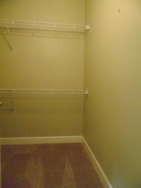 SOUTH HAVEN TOWNHOMES - Residential Lease