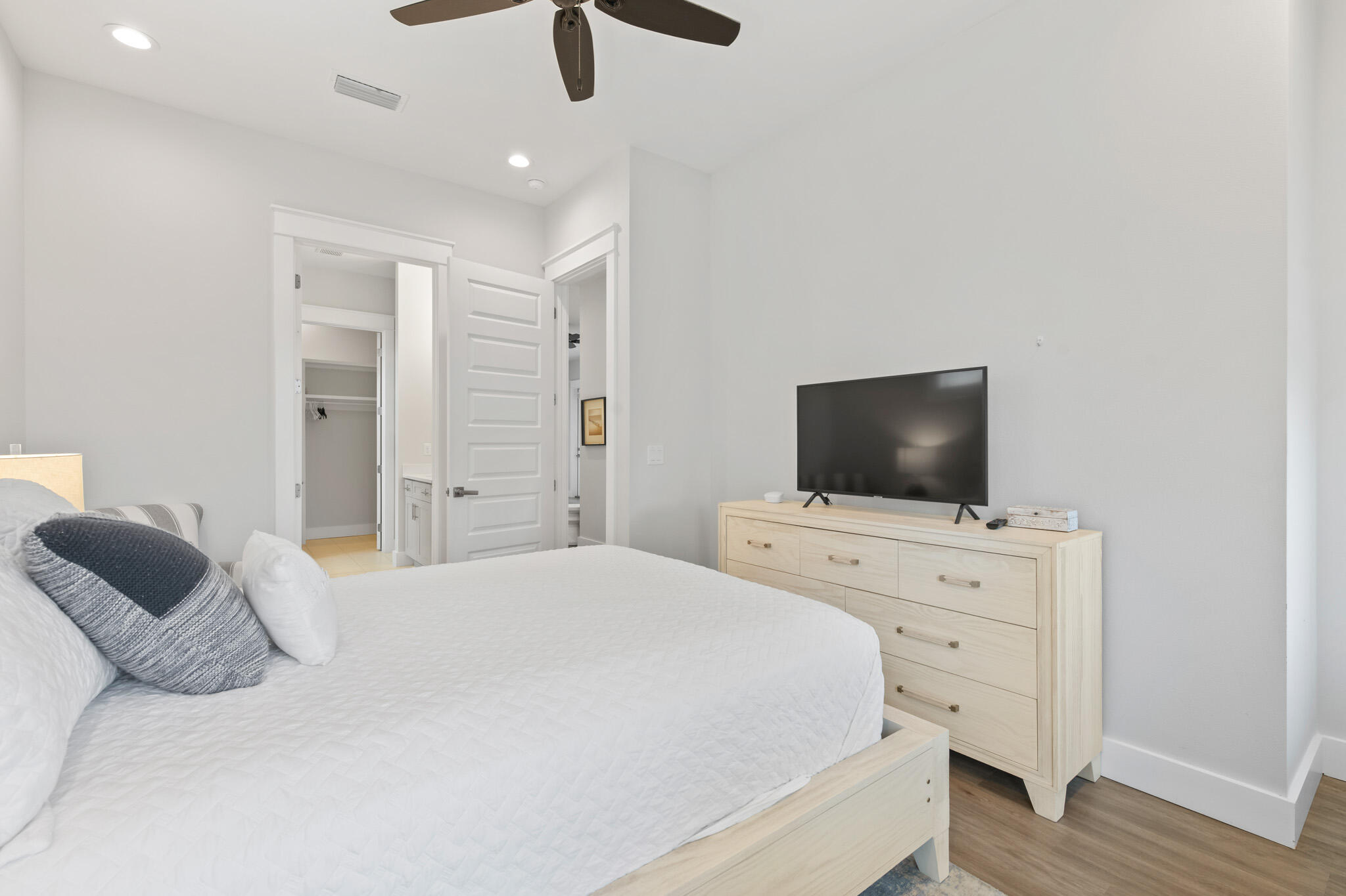 HIGHLAND PARKS - Residential