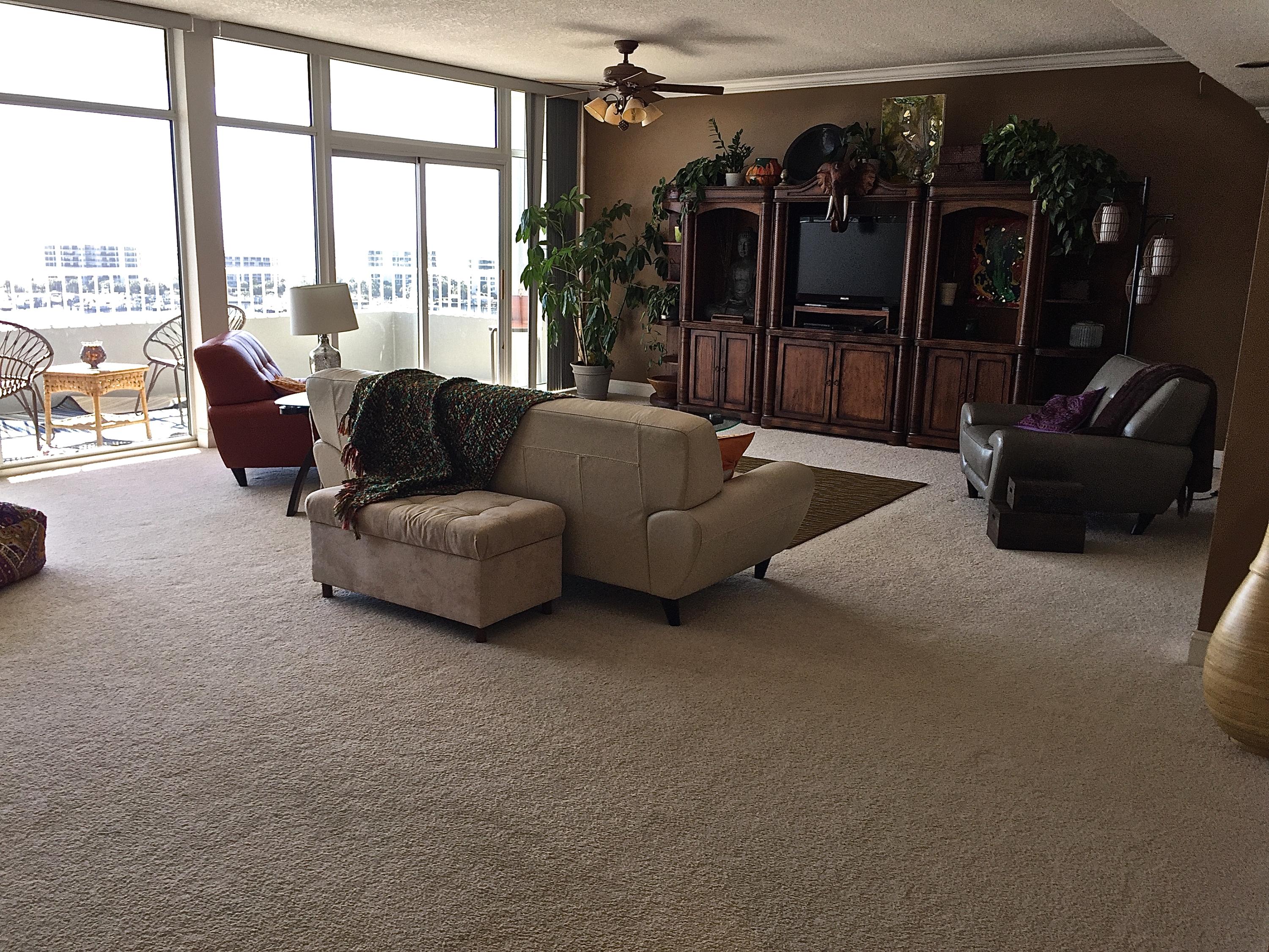DESTIN YACHT CLUB - Residential Lease