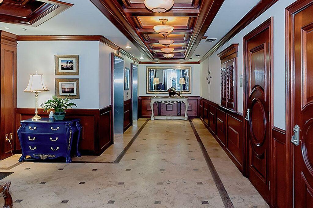 DESTIN YACHT CLUB - Residential Lease