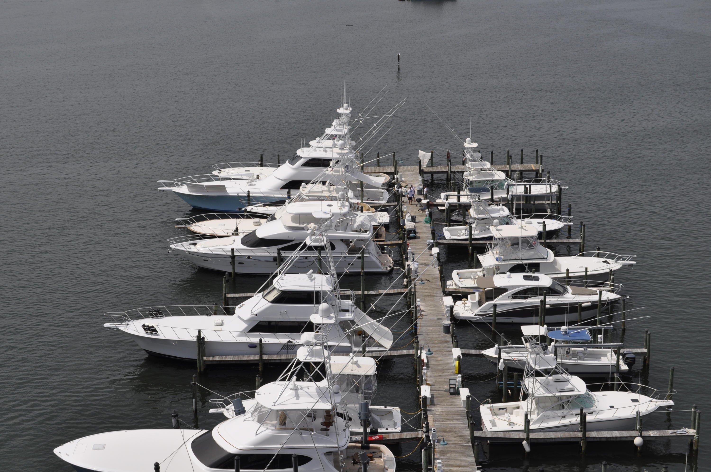 DESTIN YACHT CLUB - Residential Lease