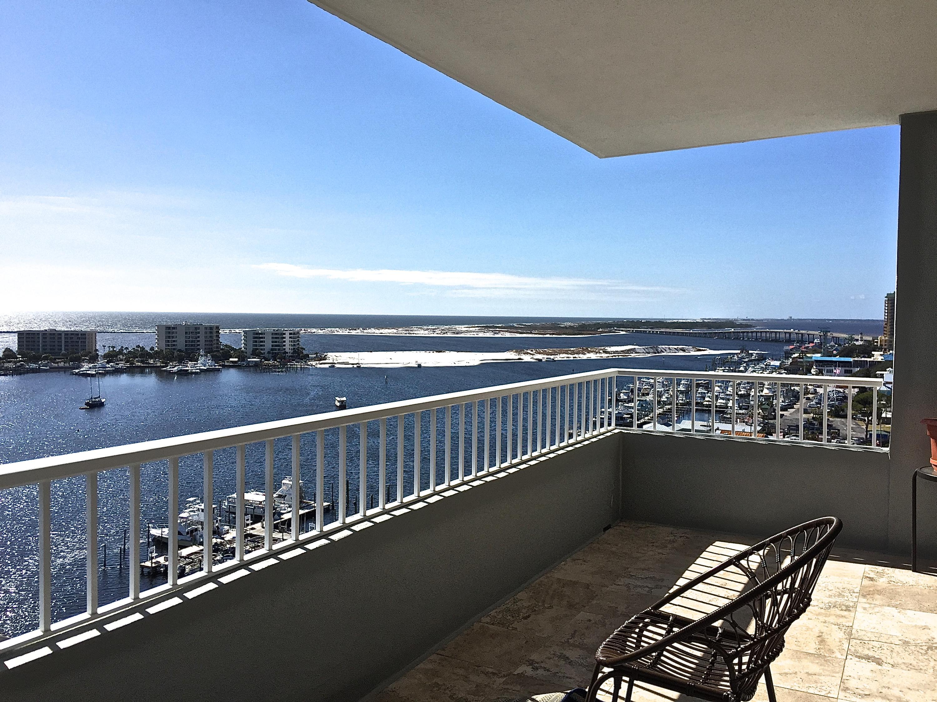 DESTIN YACHT CLUB - Residential Lease