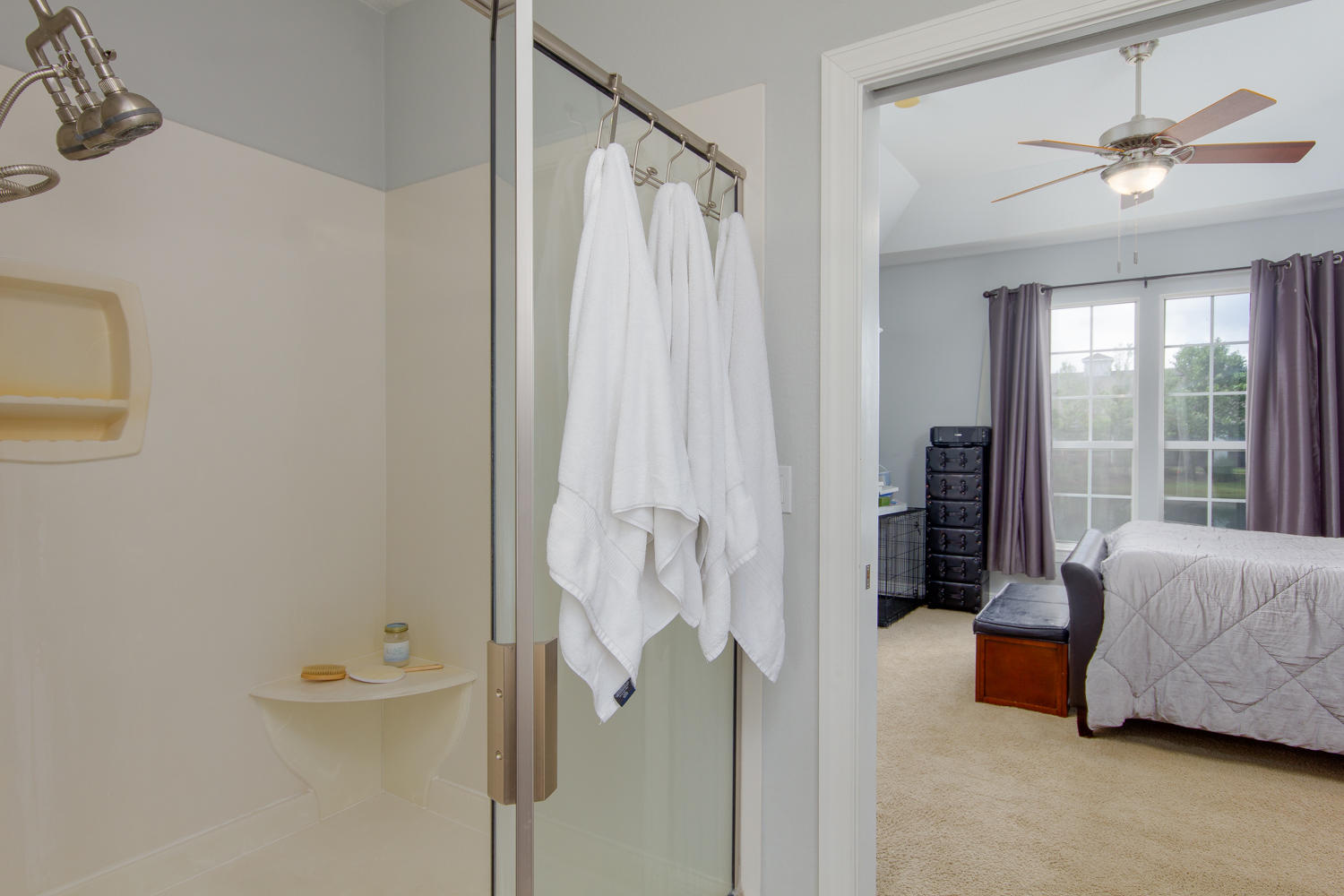 DIAMOND LAKES - Residential