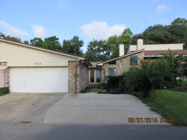 DONLABROOK GARDYNS - Residential Lease