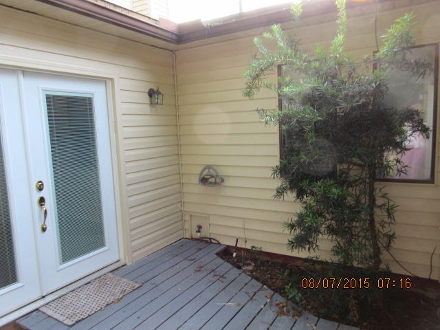 DONLABROOK GARDYNS - Residential Lease