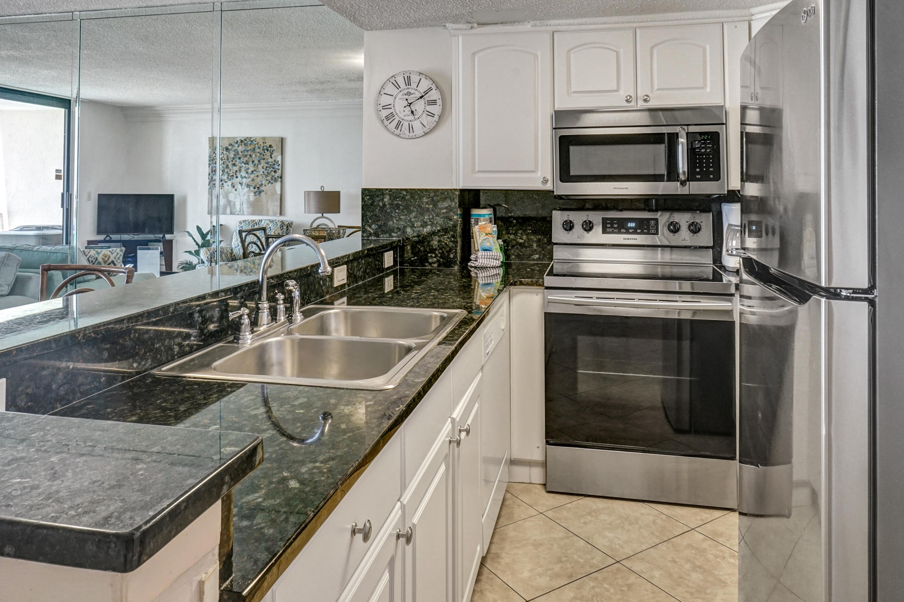 SUNDESTIN INTERNATIONAL CONDO - Residential