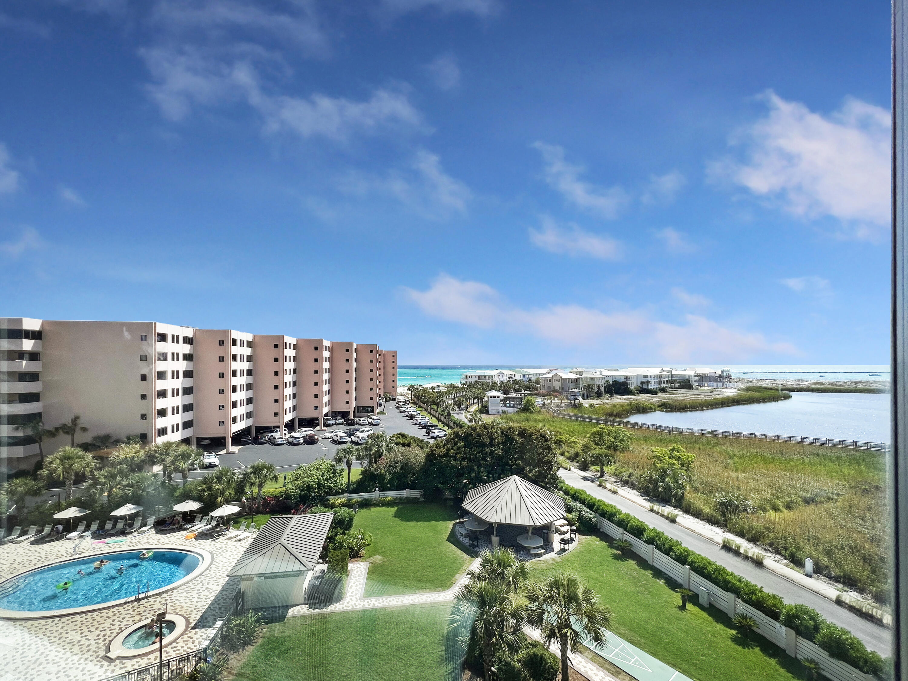 ISLANDER CONDO PH 2 - Residential