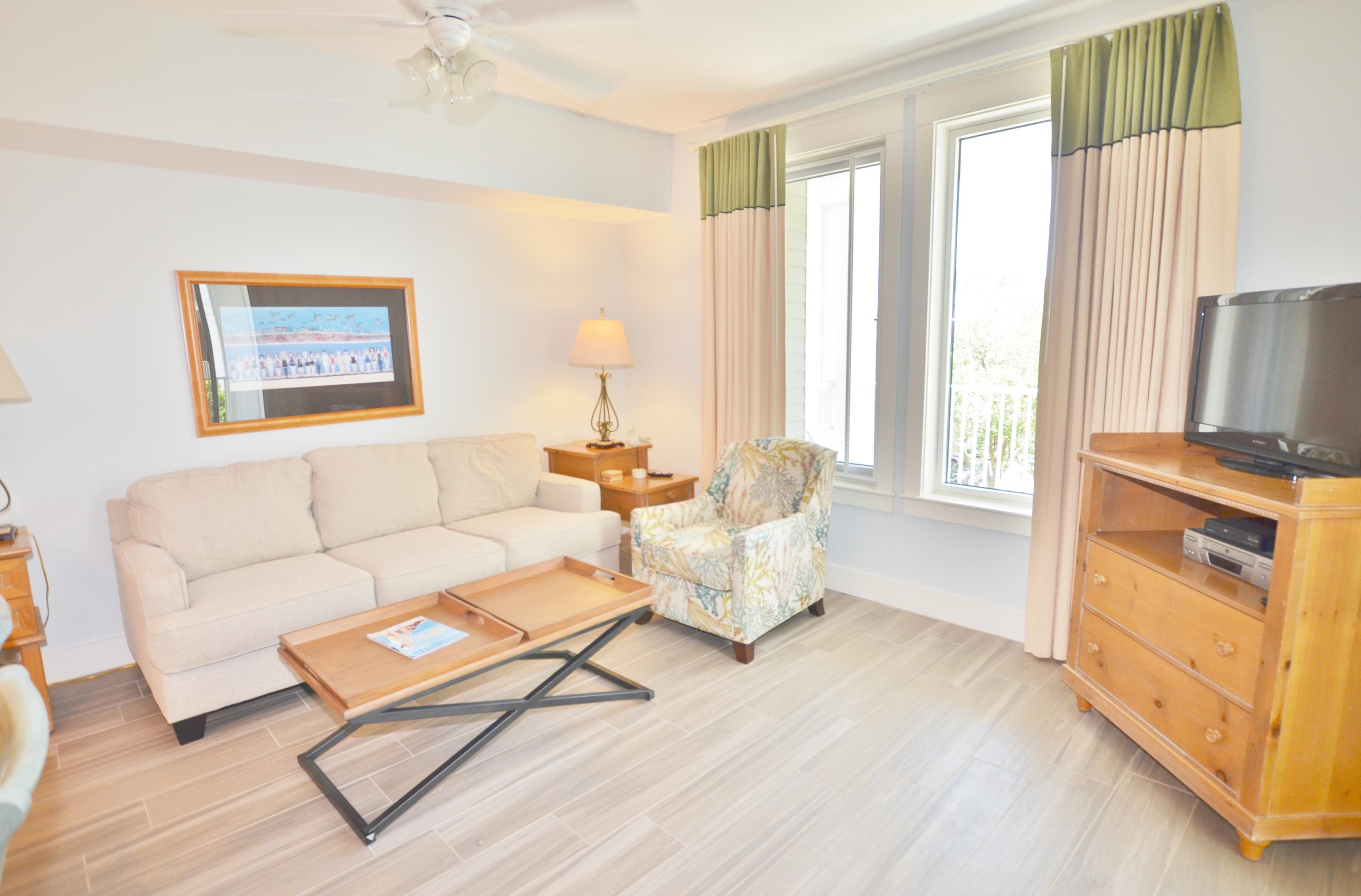 PILOT HOUSE - Residential Lease