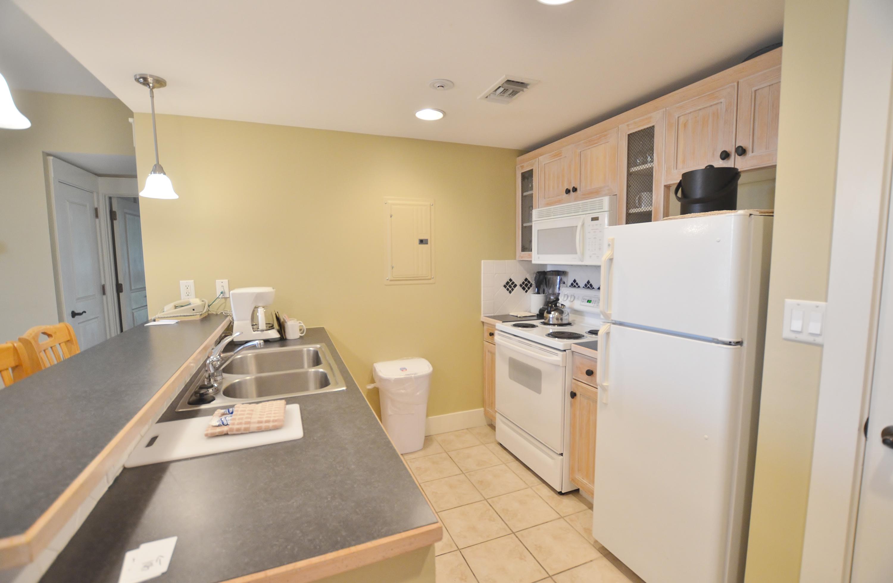 ALL UTILITIES INCLUDED!! Available as early as 8/05/18 for a 6 MONTH LEASE! This 1 Bedroom beautifully updated condo, is in the center of The Village of Baytowne Wharf which is the heart of Sandestin Golf and Beach Resort. Comes fully furnished and is available as early as 8/10/18 for a 6 MONTH LEASE! Come see what all a Resort Community has to offer. Amenities available with the lease of this home (for a one-time, $150 administrative fee per lease term) are daily kayak, bike and boogie board rentals, daily tennis court time, fitness club access (with spa and steam rooms), access to the resorts four pools, and discounts on golf and beach set-ups. This is in addition to any amenities specific to this property's neighborhood and is an exclusive offering with this listing.