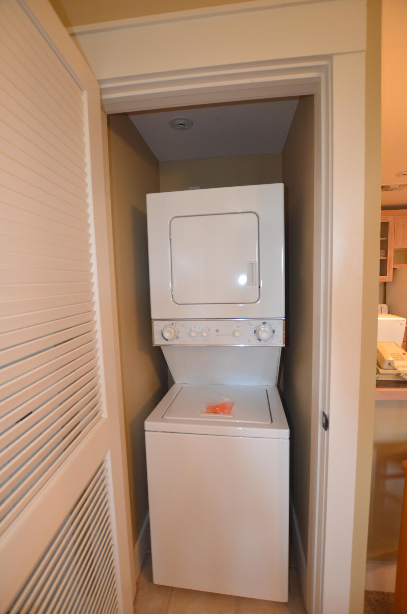 PILOT HOUSE - Residential Lease
