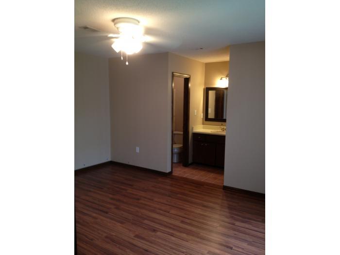 ADAMS POWELL - Residential Lease