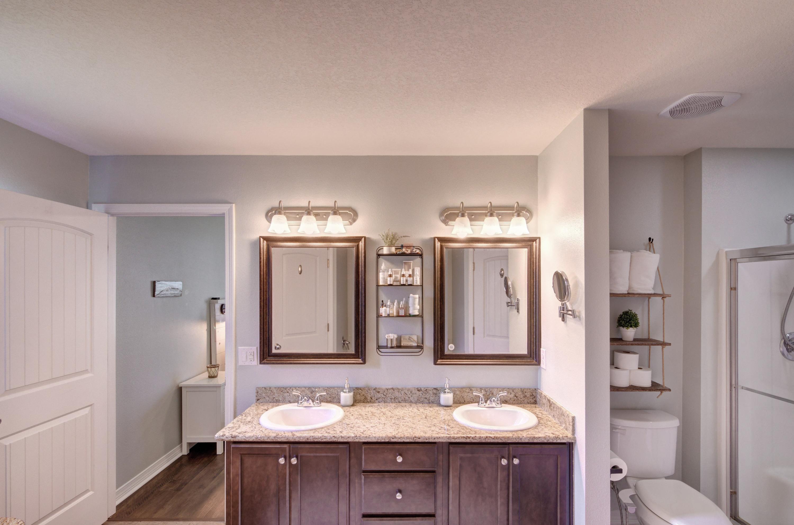 NAVARRE S/D 2ND ADDN - Residential