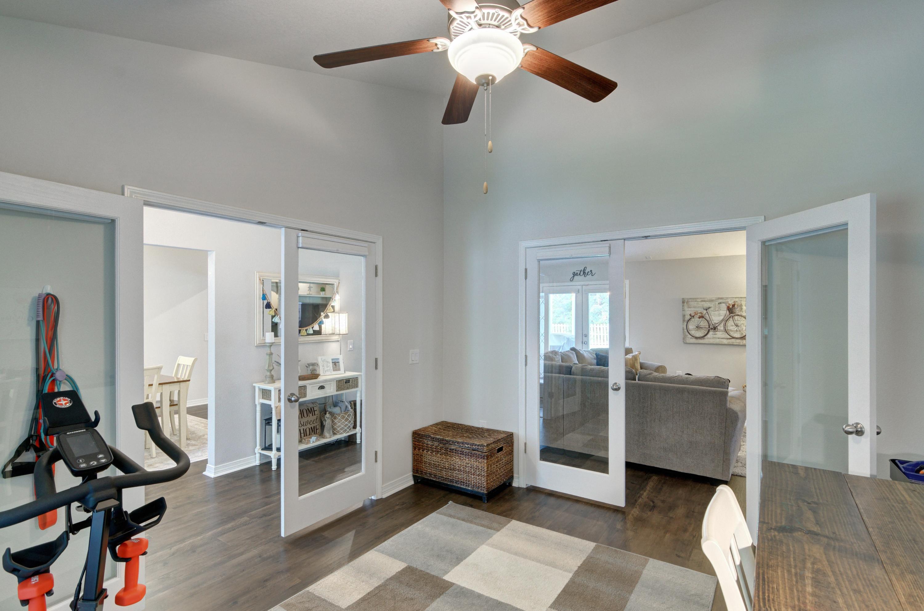 NAVARRE S/D 2ND ADDN - Residential