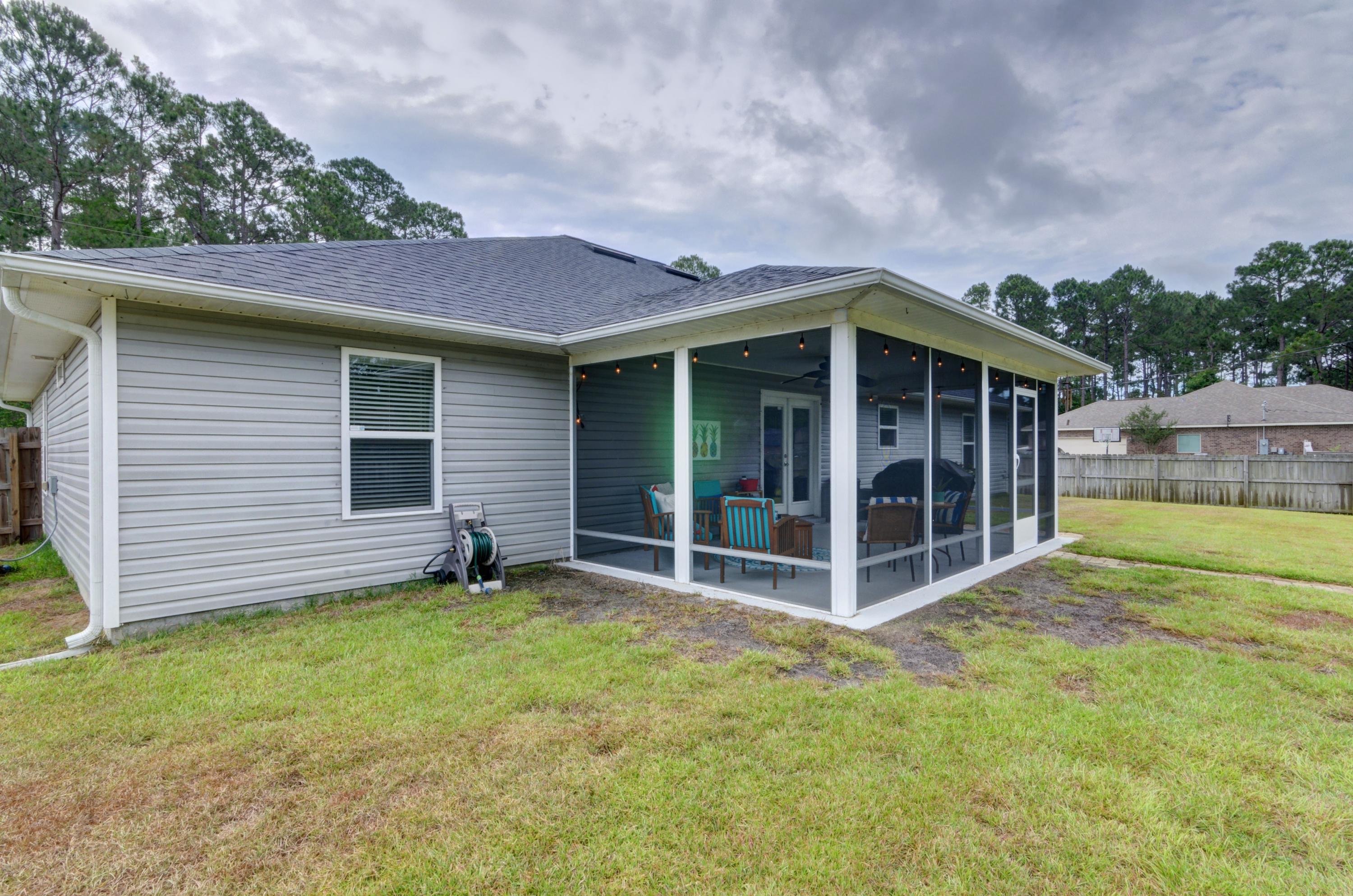 NAVARRE S/D 2ND ADDN - Residential