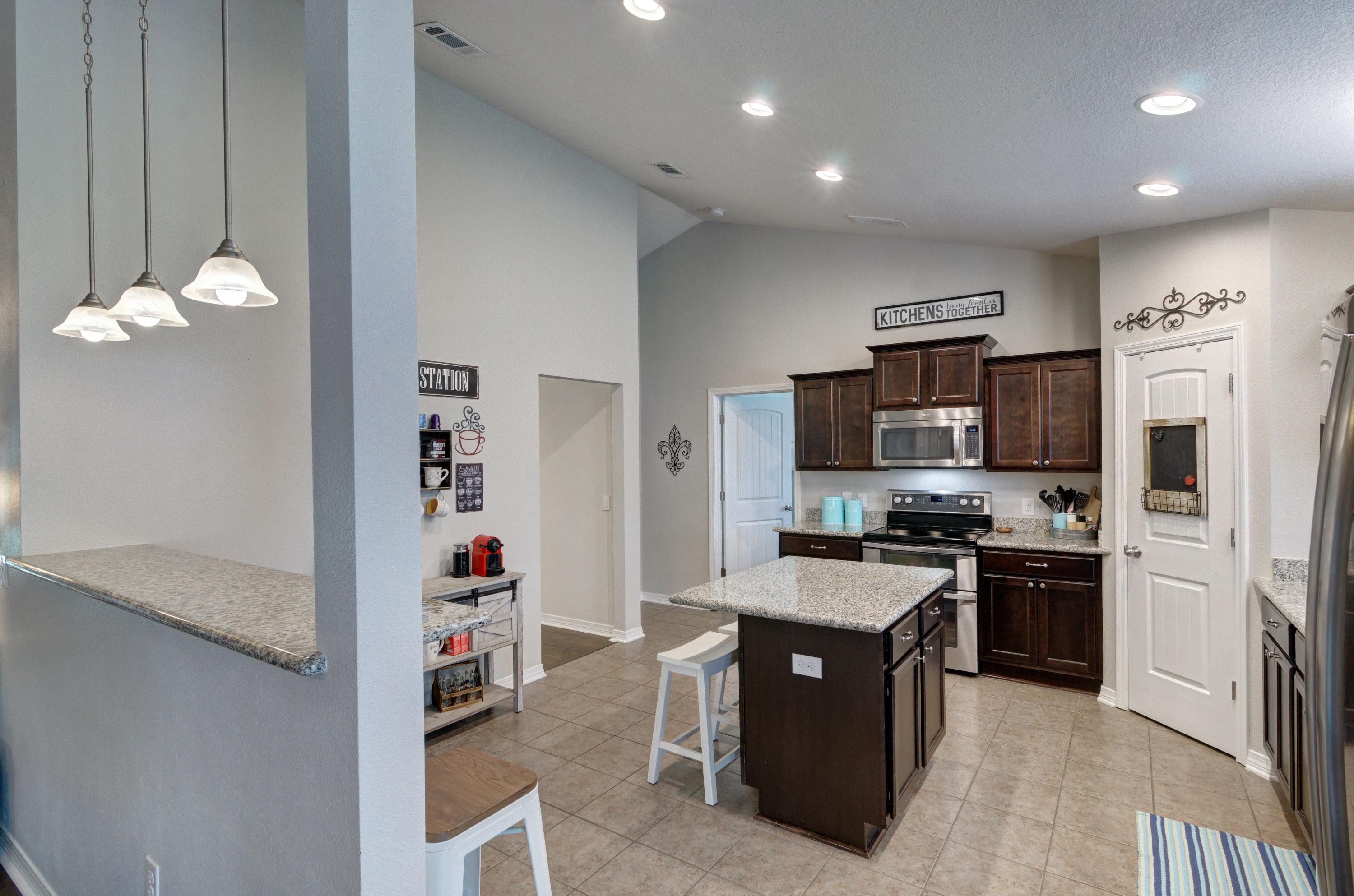 NAVARRE S/D 2ND ADDN - Residential