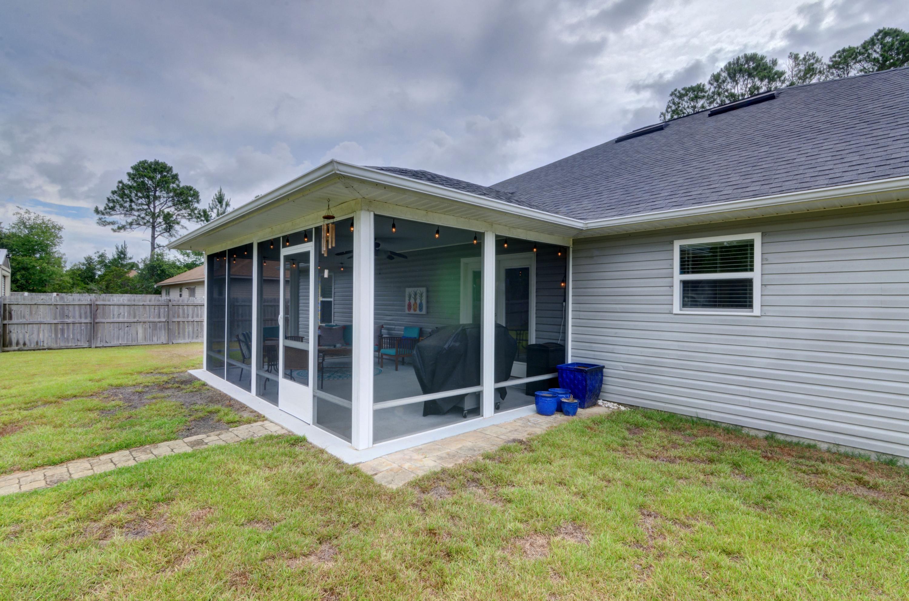 NAVARRE S/D 2ND ADDN - Residential