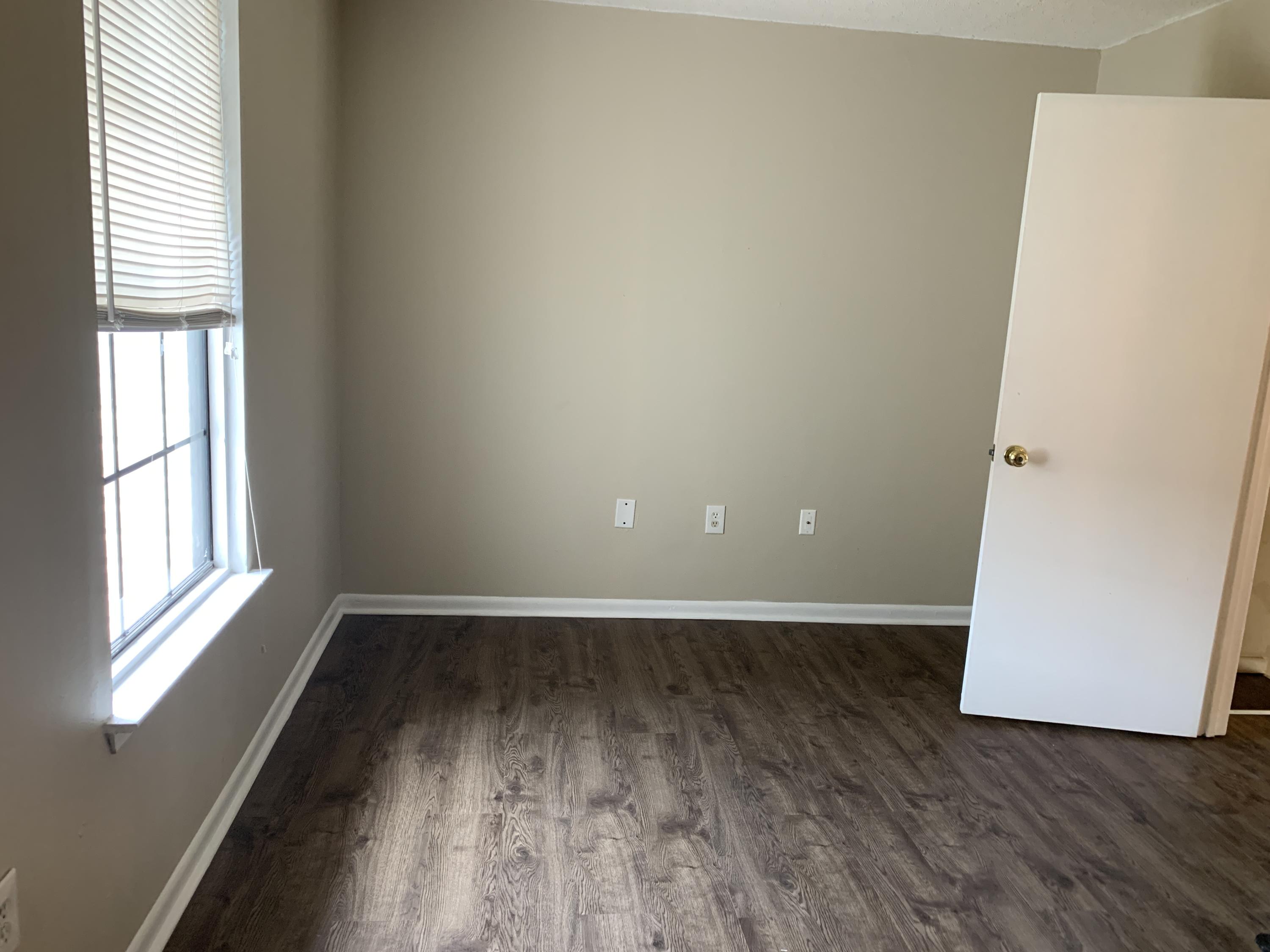 VIKING MANOR PH 1 - Residential Lease