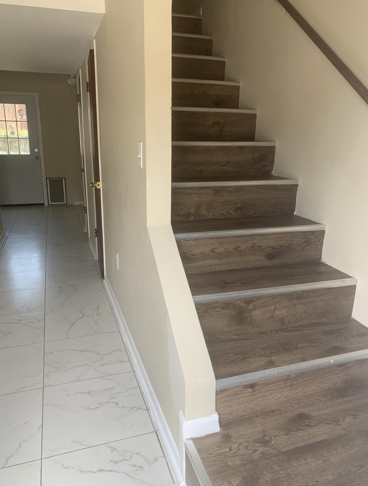 VIKING MANOR PH 1 - Residential Lease