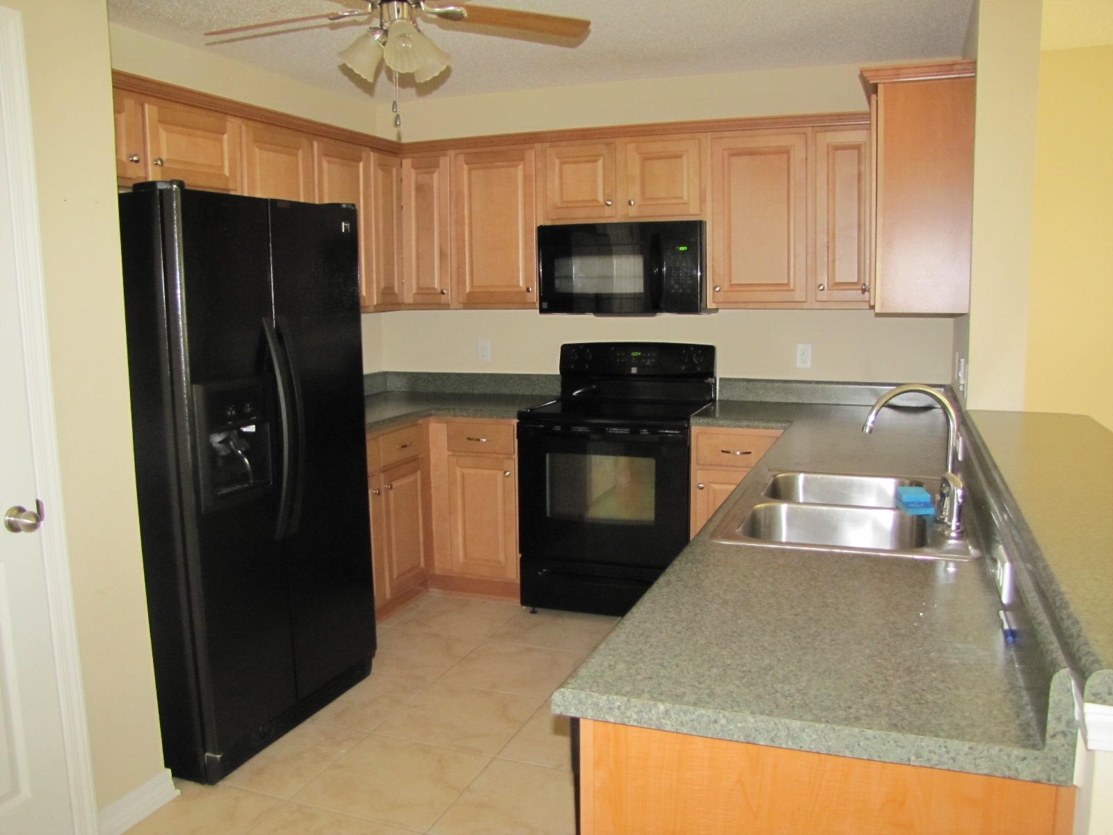 STILLWELL ESTATES - Residential Lease