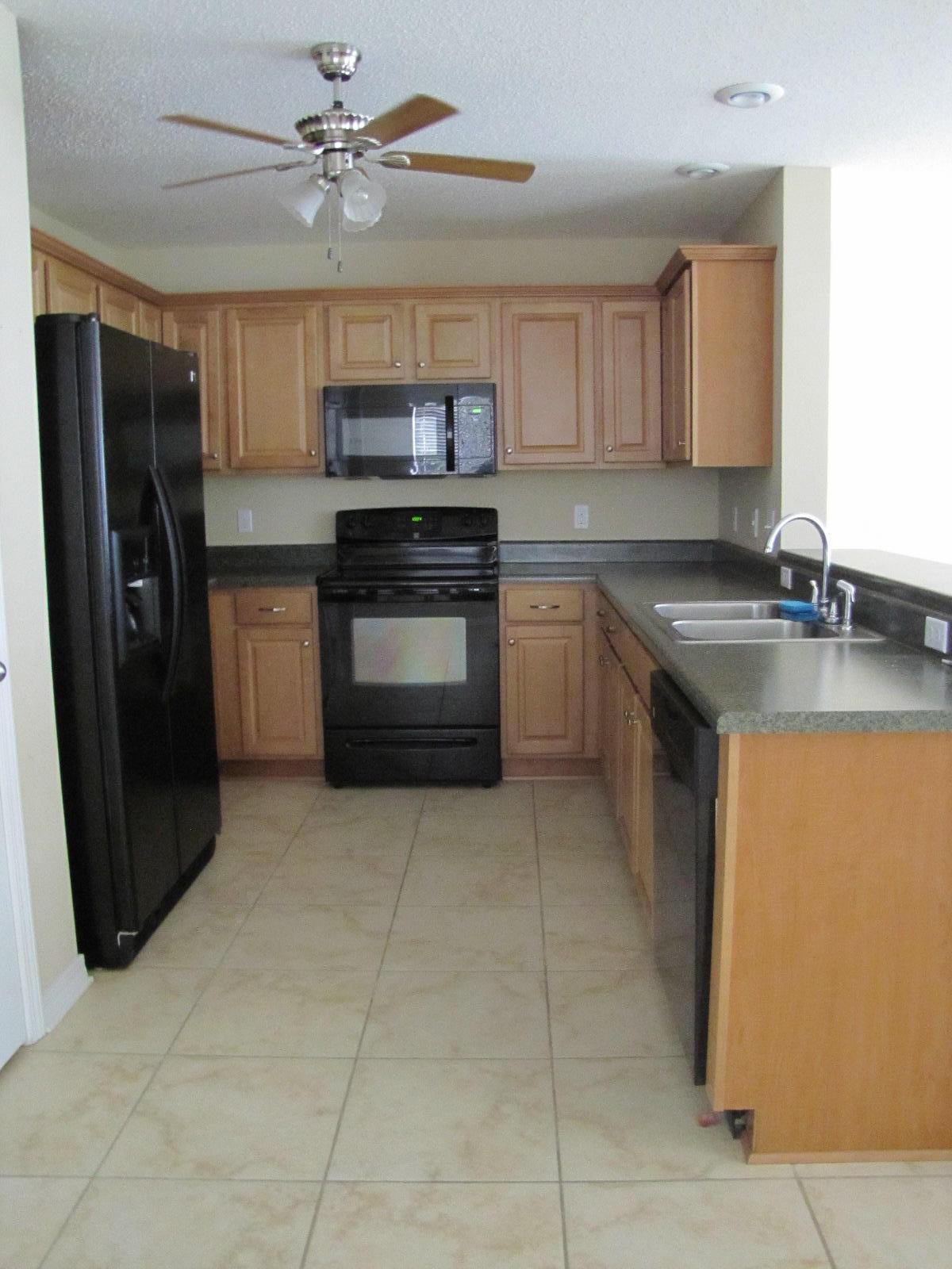 STILLWELL ESTATES - Residential Lease
