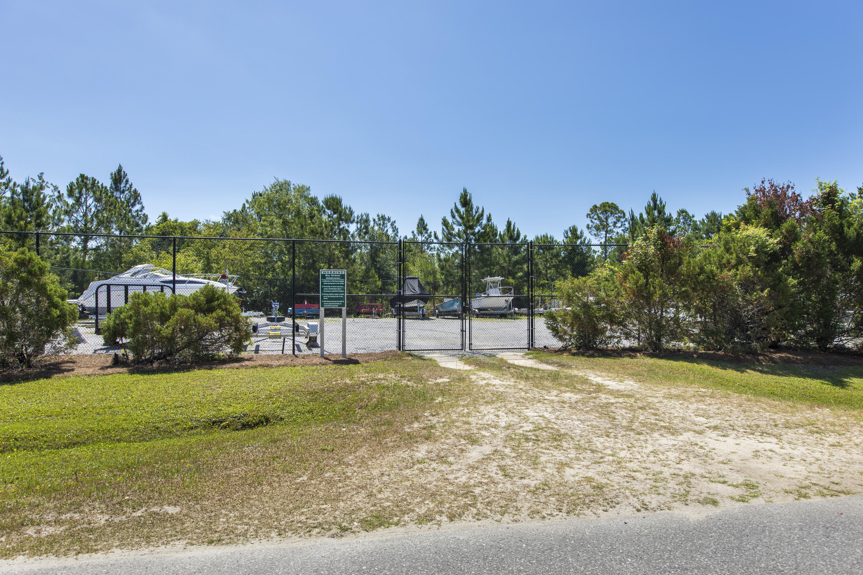 BAY HARBOUR - Land