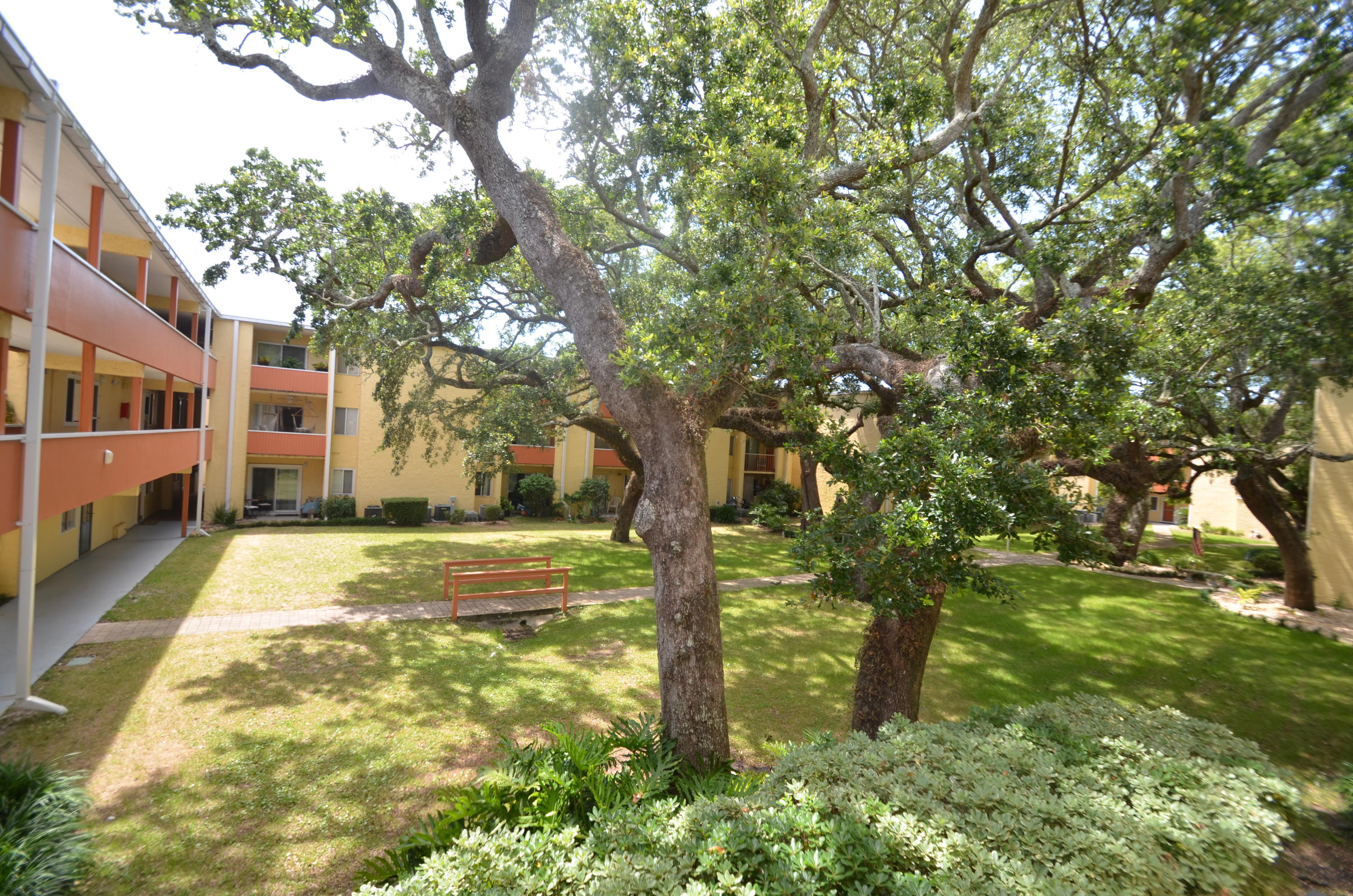 CEDARS CONDO - Residential Lease