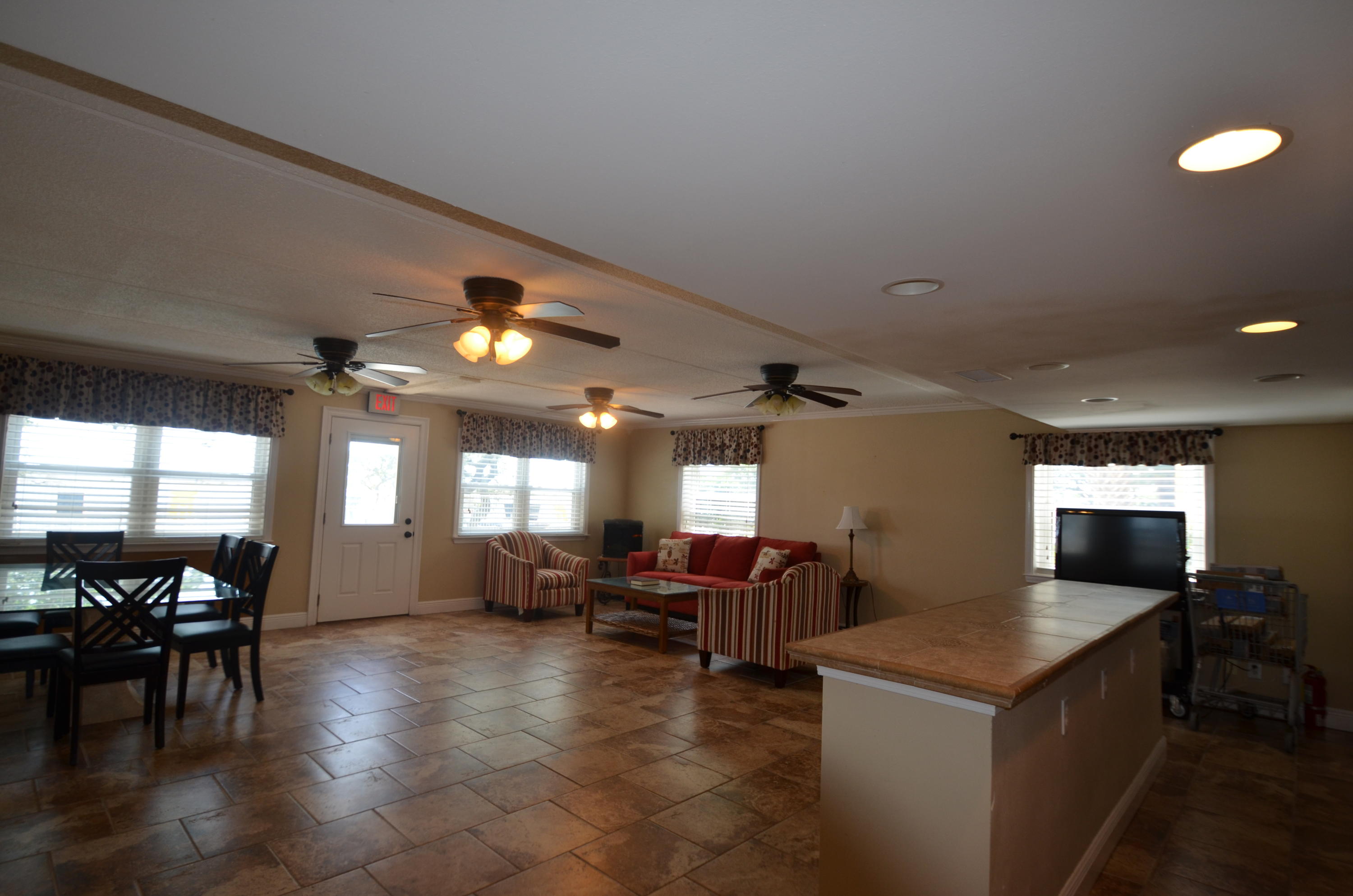 CEDARS CONDO - Residential Lease