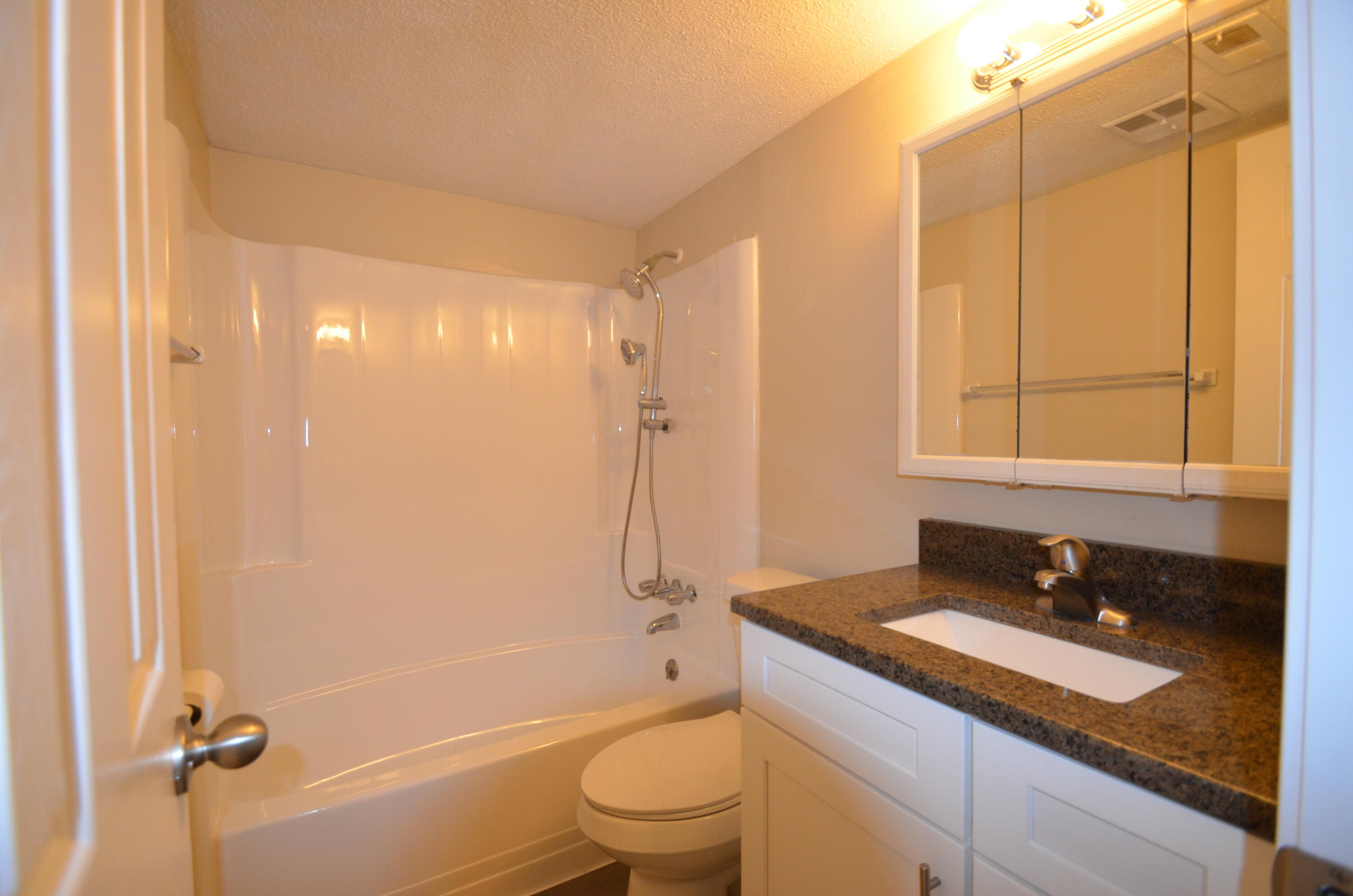 CEDARS CONDO - Residential Lease