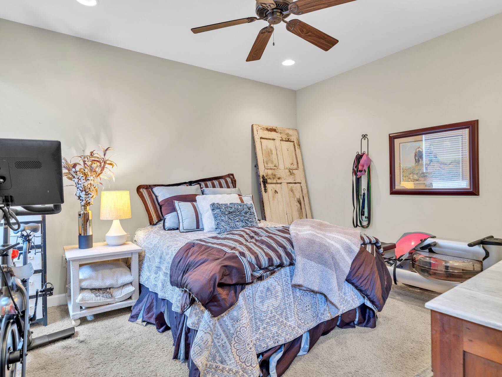 MARINA LANDING - Residential