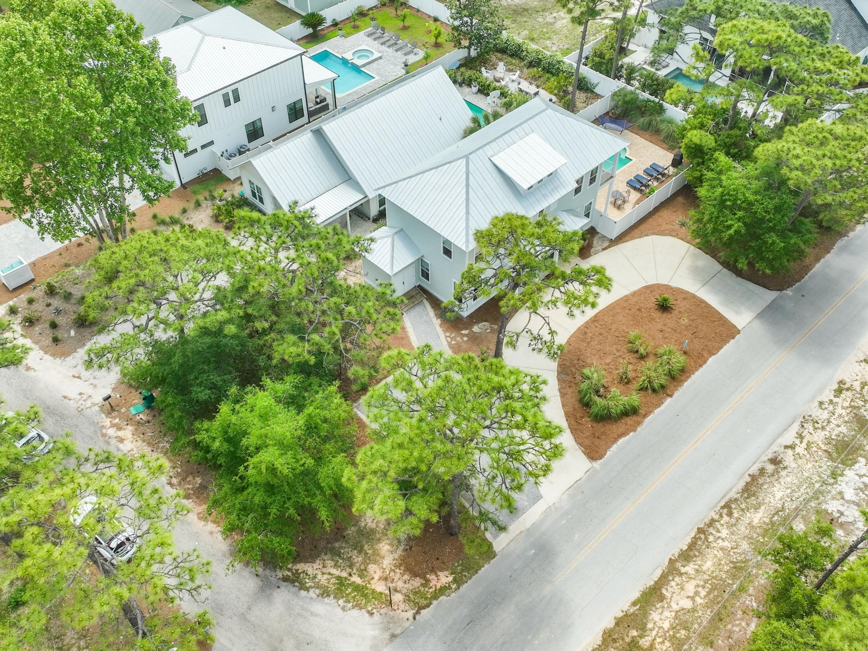GULF SHORE MANOR - Residential